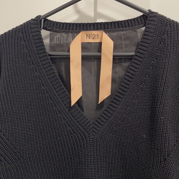 No 21 v neck sweater - Picture 2 of 6